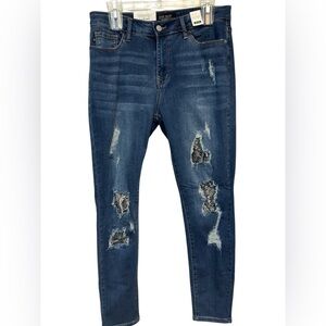Judy Blue Distressed Snakeskin Patch Jeans NWT